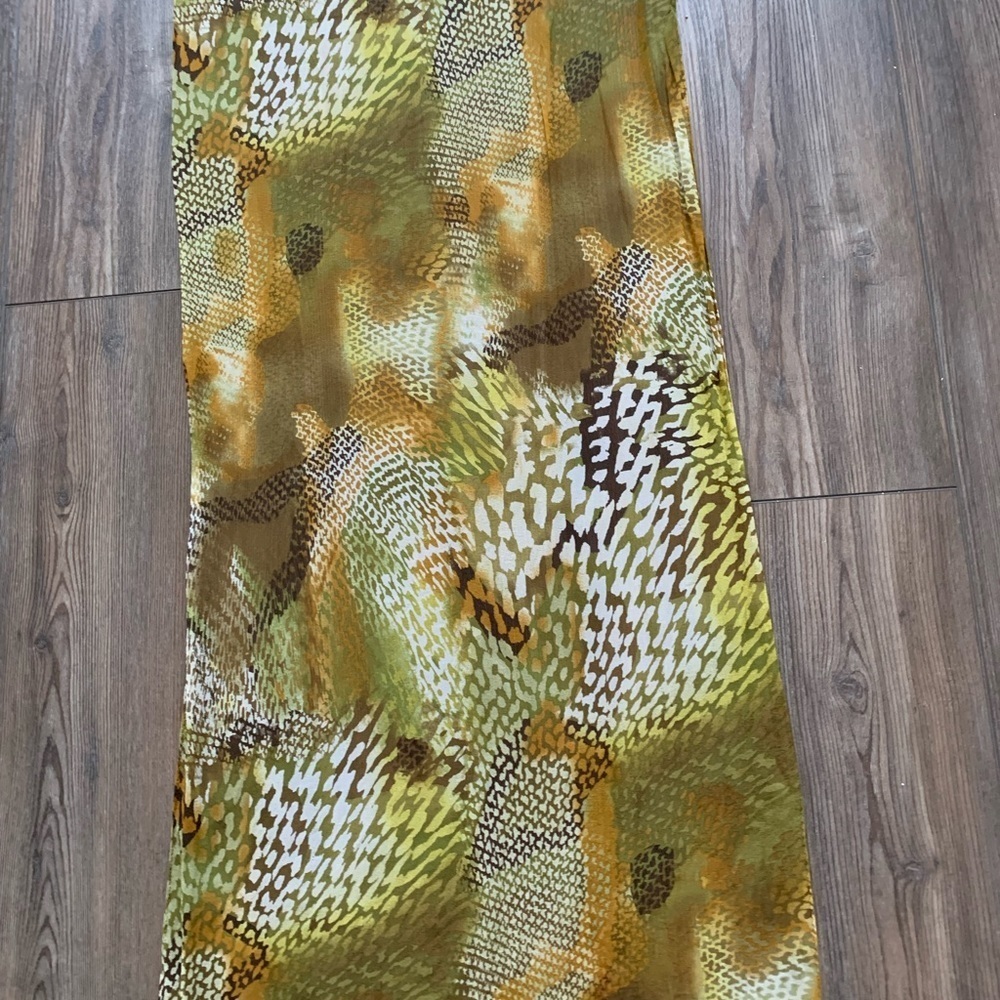 Chic Animal Print Sheer Scarf - Picture 4 of 5